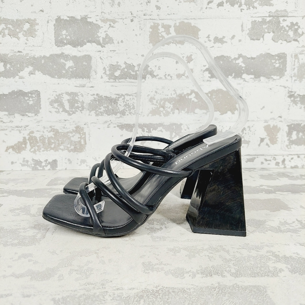 New Abound Austyn Black Block Heel Square Toe Strappy Sandals V346 - Picture 1 of 11